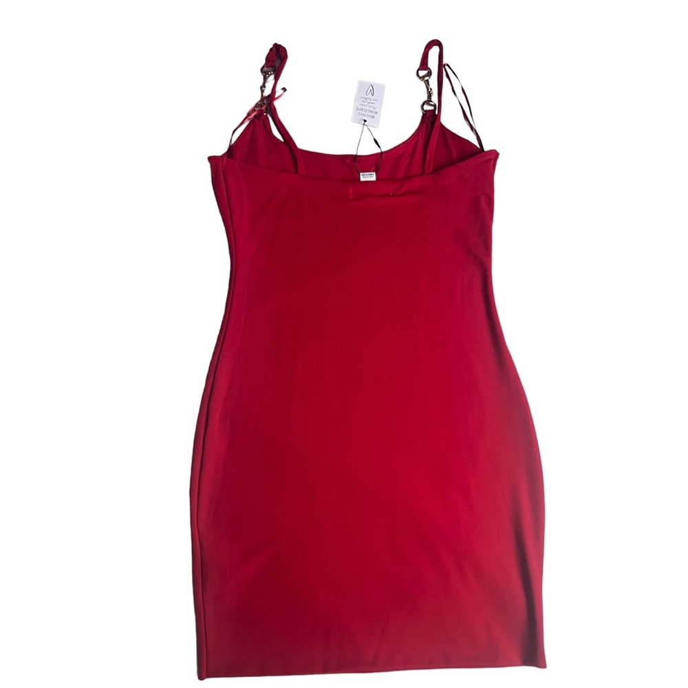 Red drees - Picture 2 of 3